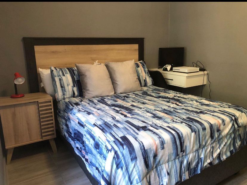 To Let 3 Bedroom Property for Rent in Zonnebloem Western Cape